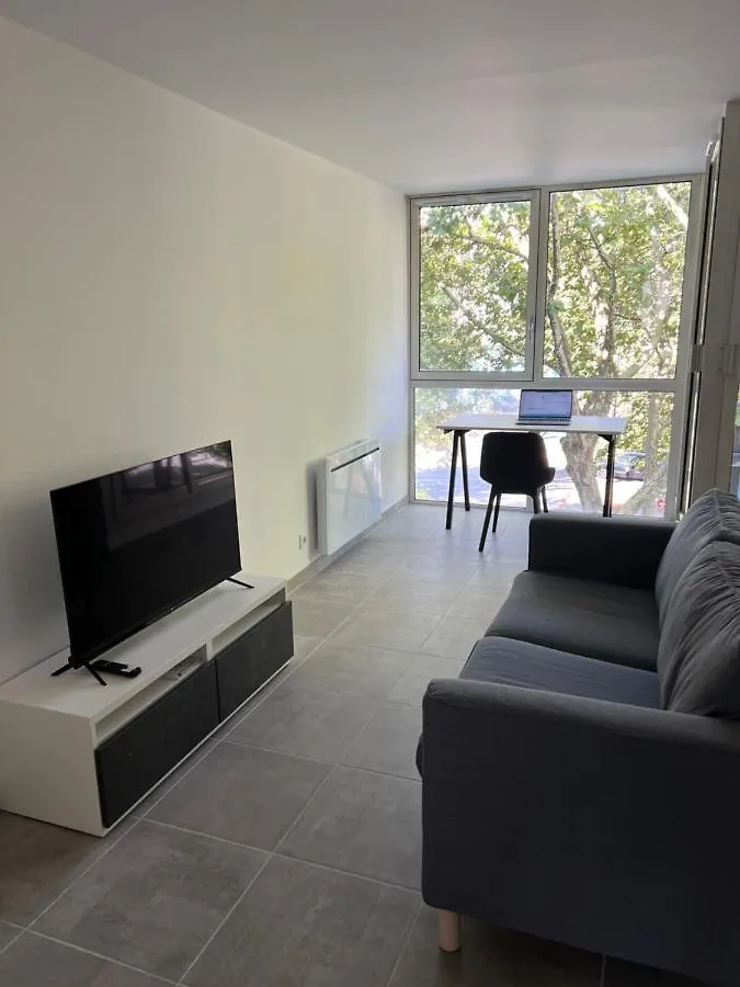 Le 44 - La Gare A Vos Pieds, Sejour D'Affaires Ou Decouverte Urbaine Apartment Grenoble France